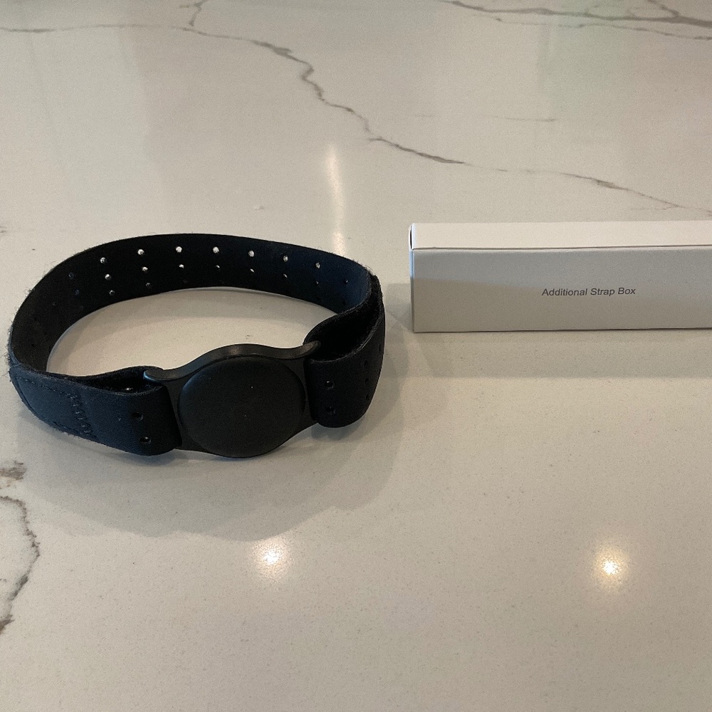 Orangetheory OTBeat Burn heart rate monitor with additional strap